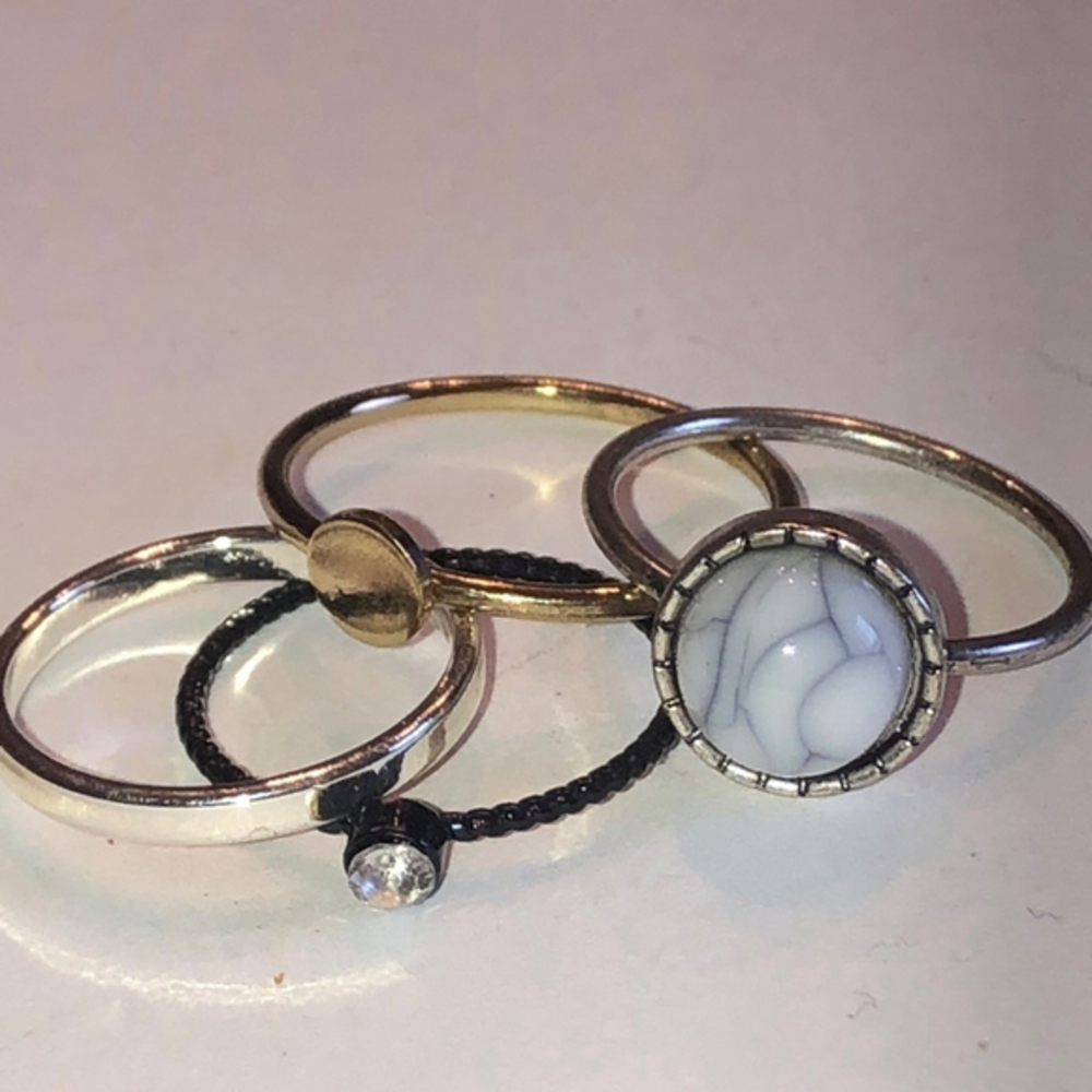 Lot of 4 Rings Boho Gold Tone Silver Tone Various Sizes